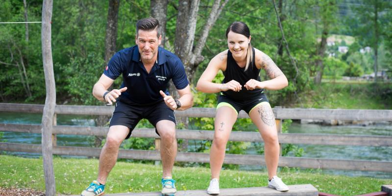 Fitnessmodel Franziska Zraunig trainiert im Bewegungsparkour